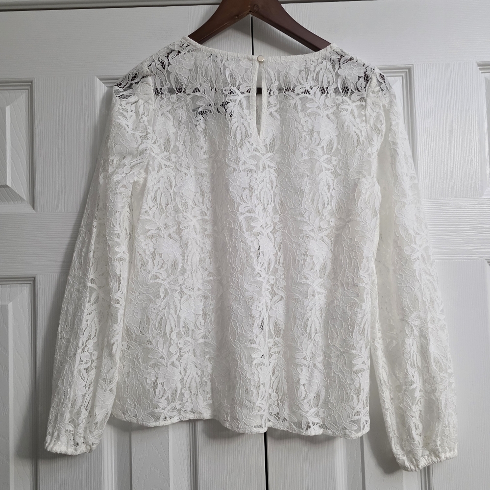 White House Black Market Lace Seamed Blouse Womens Size 2 NWT - Picture 2 of 5